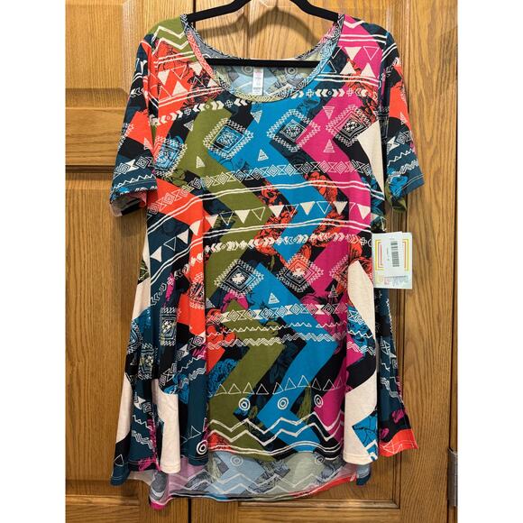 LulaRoe classic‎ t shirt NEW WITH TAGS - Picture 1 of 4
